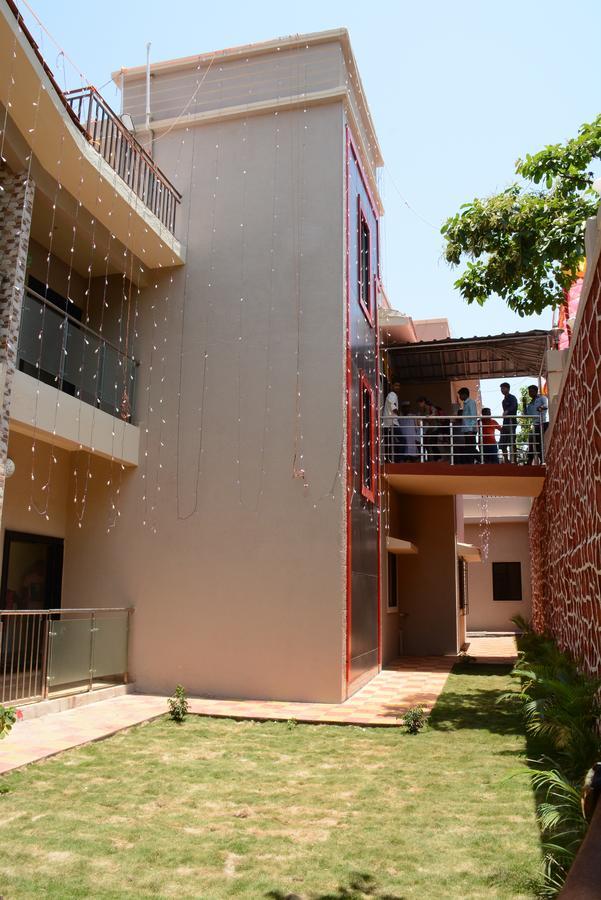 Malhar Bungalow Panchgani Luaran gambar