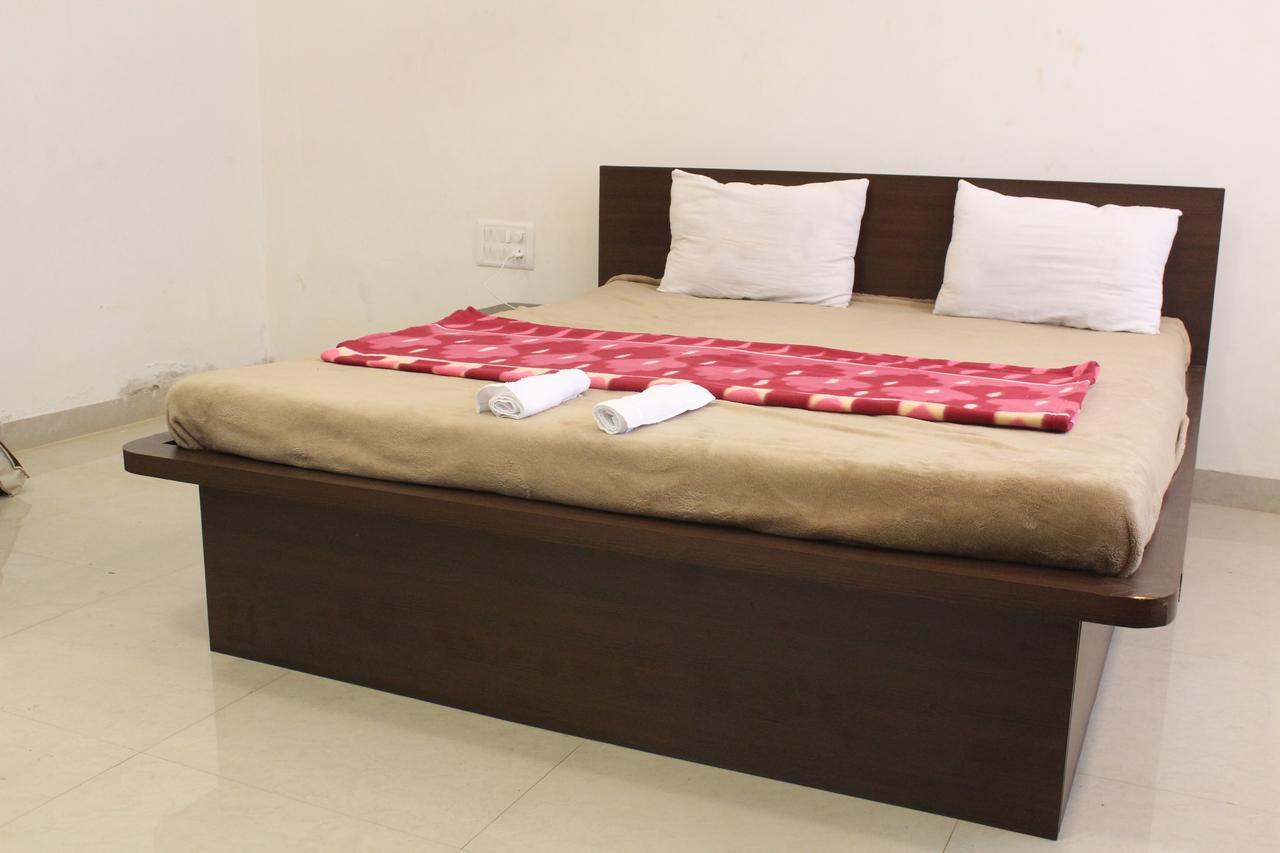 Malhar Bungalow Panchgani Luaran gambar