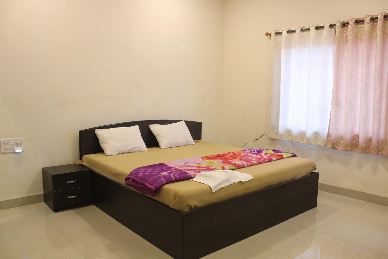 Malhar Bungalow Panchgani Luaran gambar