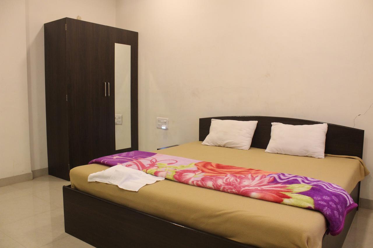 Malhar Bungalow Panchgani Luaran gambar